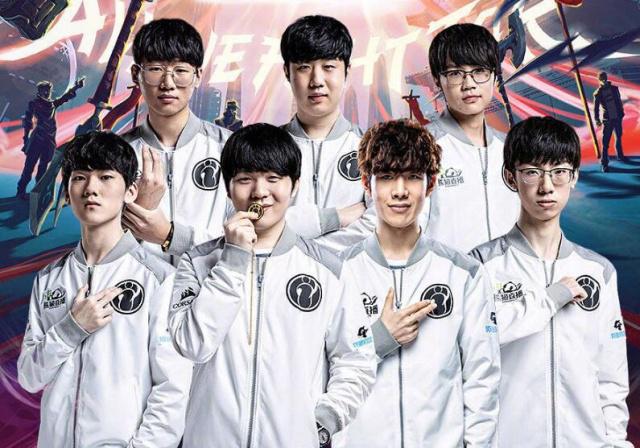 了球场的整 了球场的整